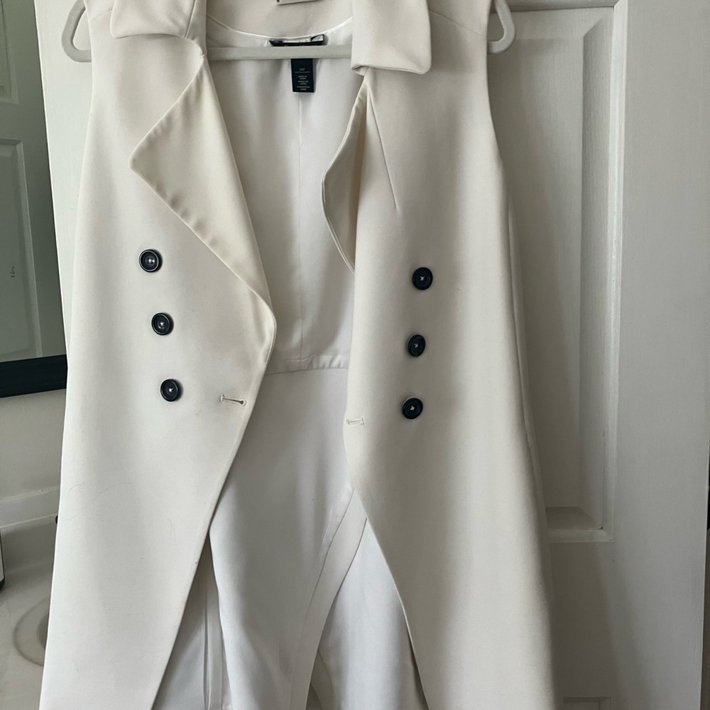 White House Black Market Cream Sleeveless long blazer